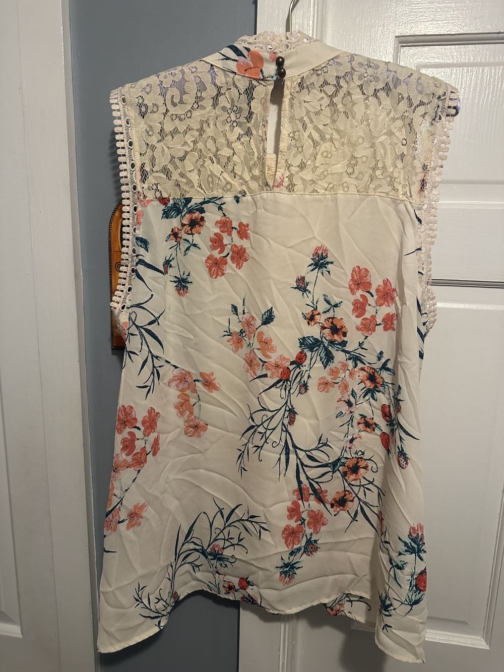 loralette Cream Lace Yoke Floral Top with Coral and Blue Blooms - Picture 3 of 4